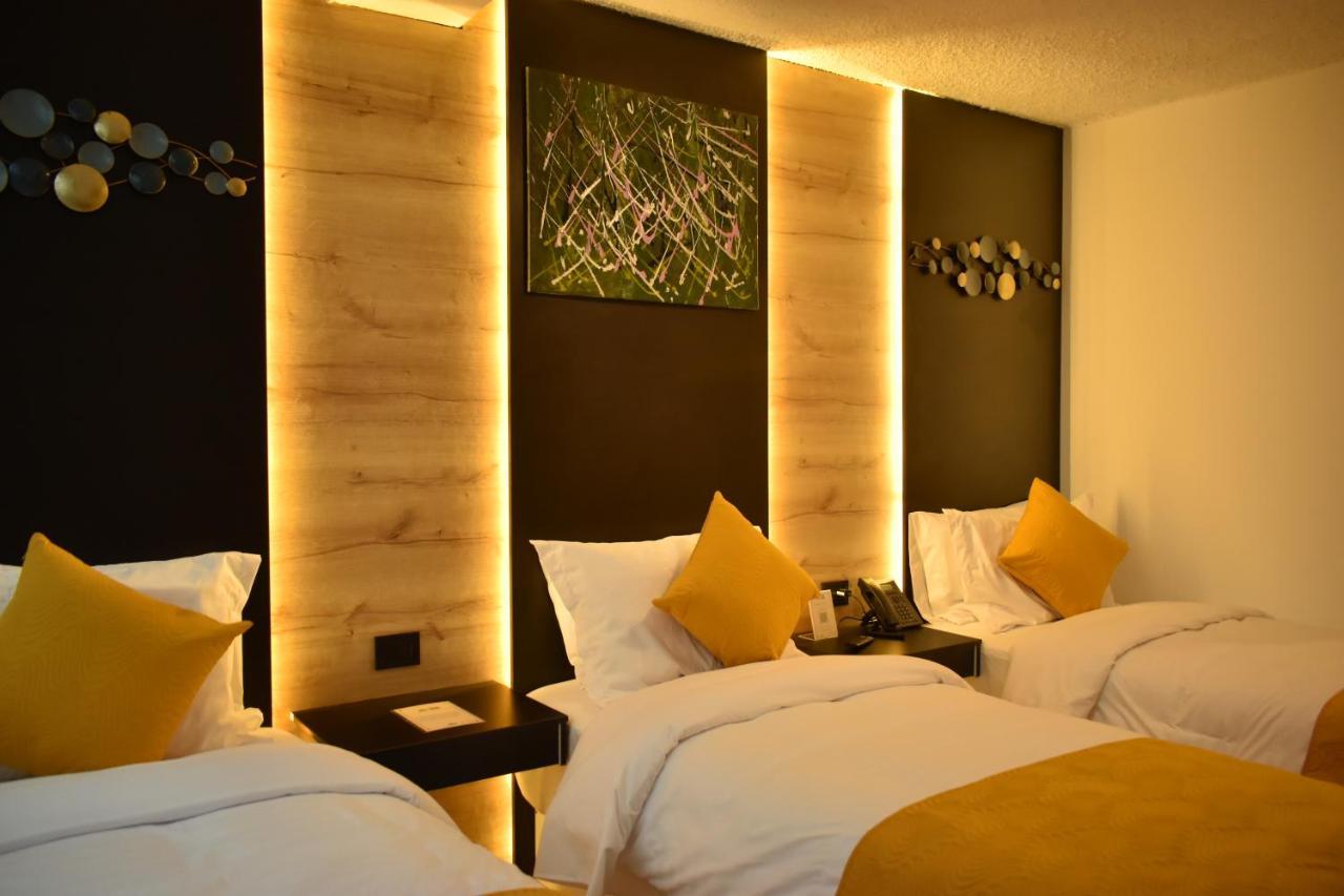 Hotel Vaway Куэнка Экстерьер фото