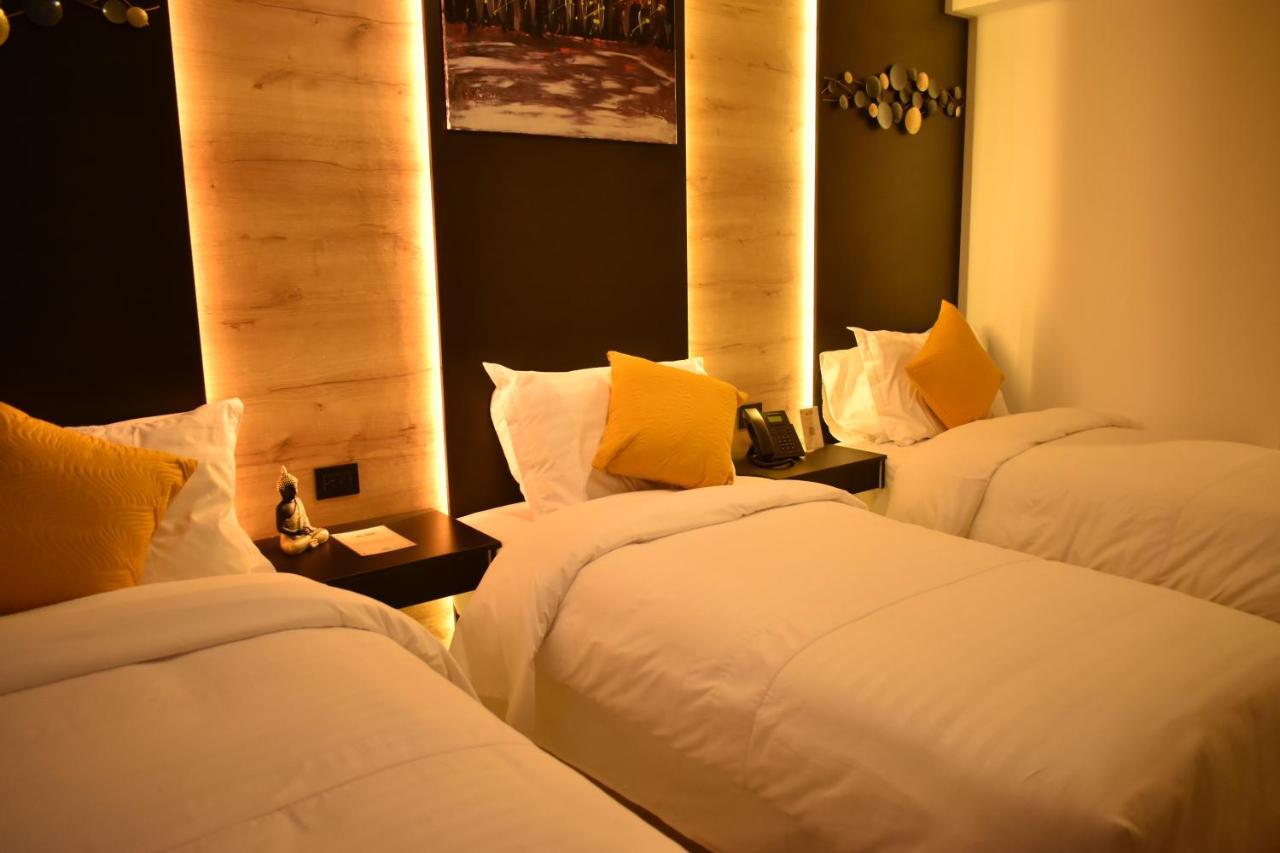 Hotel Vaway Куэнка Экстерьер фото