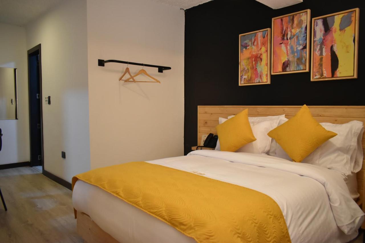 Hotel Vaway Куэнка Экстерьер фото