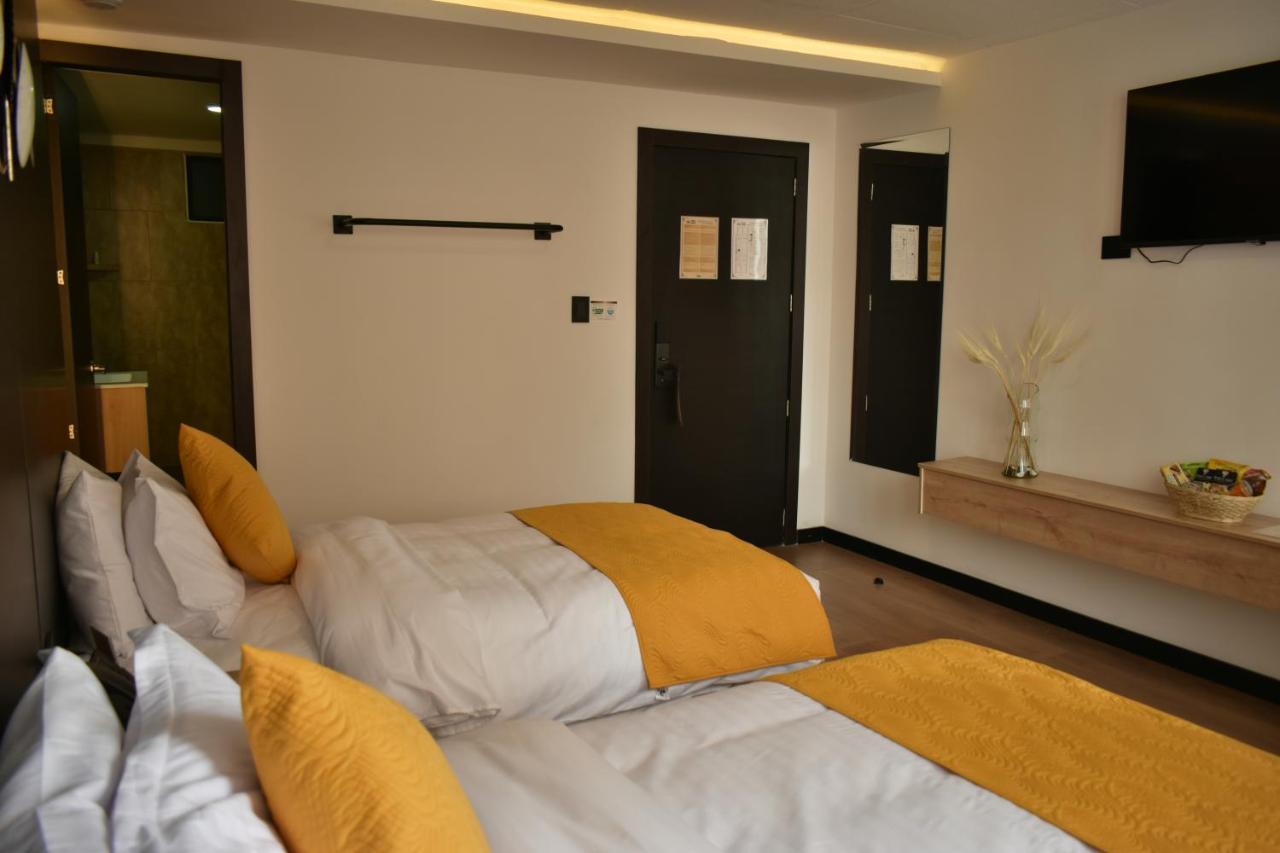 Hotel Vaway Куэнка Экстерьер фото