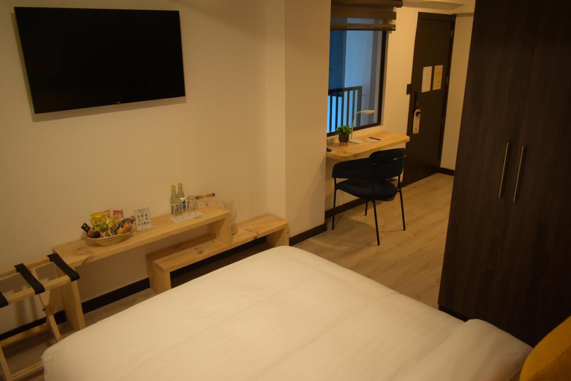 Hotel Vaway Куэнка Экстерьер фото
