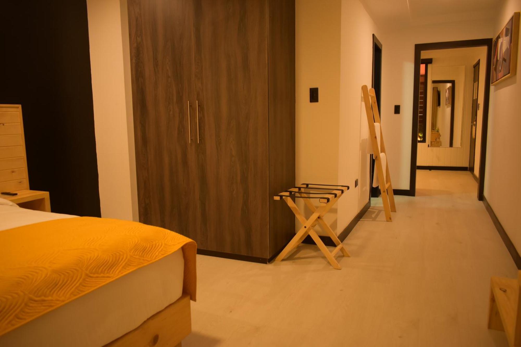 Hotel Vaway Куэнка Экстерьер фото